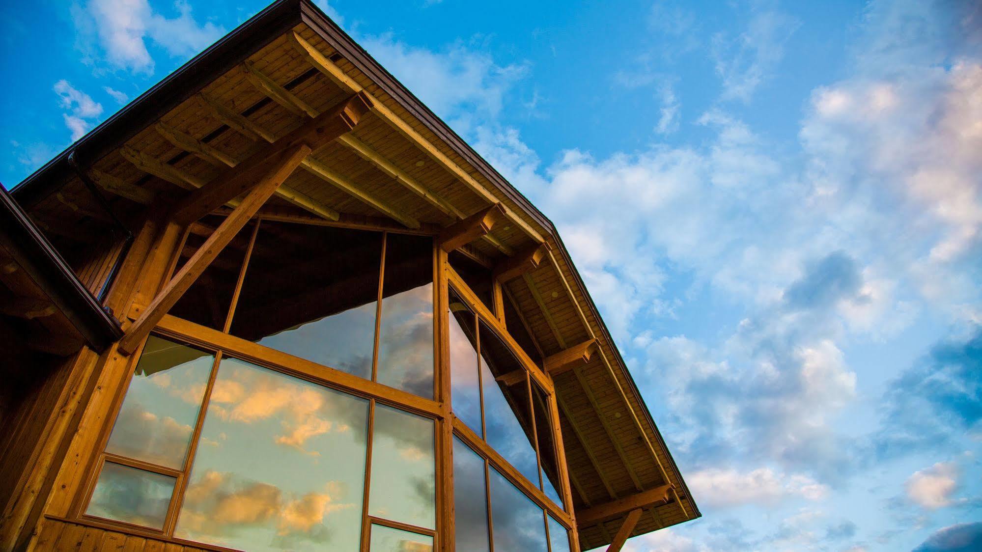 Bear Claw Lodge Kispiox Exteriör bild